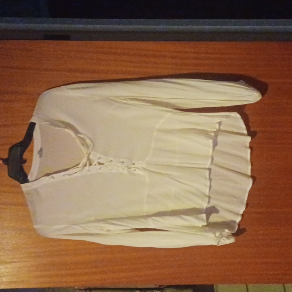 White Charlotte Russe blose